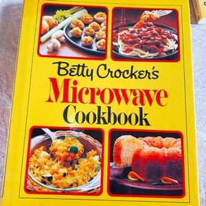 Betty Crocker Microwave Cookbook